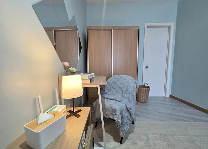 Cozy 1-br In Makati With Pool, Gym, Wifi, Netflix, Great Views Apartment Manila