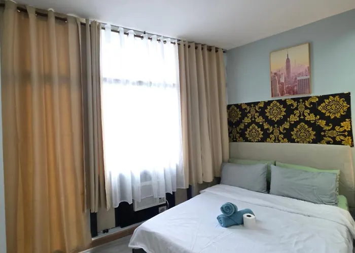 Apartment Cozy 1-br In Makati With Pool, Gym, Wifi, Netflix, Great Views *