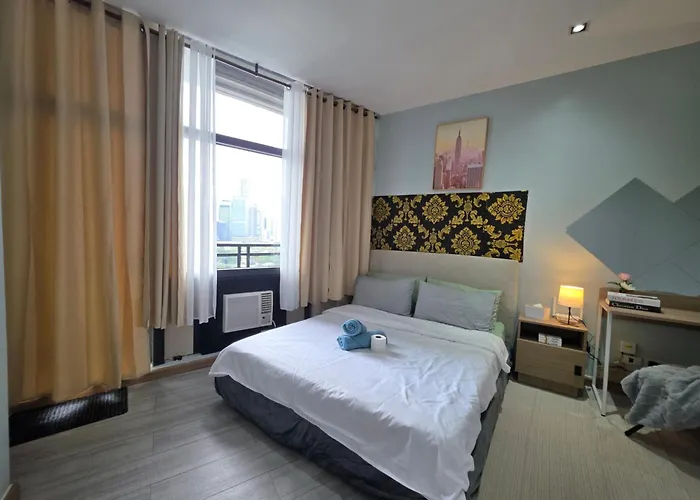 Cozy 1-br In Makati With Pool, Gym, Wifi, Netflix, Great Views Manila