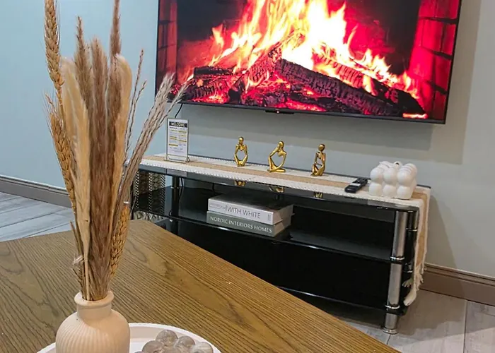 Cozy 1-br In Makati With Pool, Gym, Wifi, Netflix, Great Views Apartment Manila
